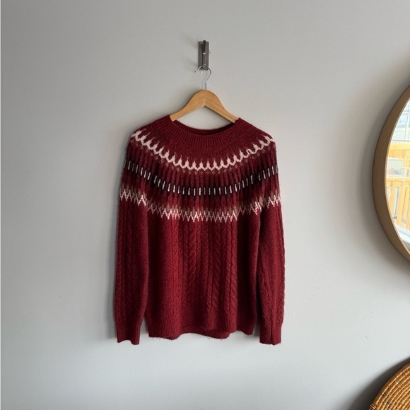 Wind river large Cozy Knit Sweater with Geometric Pattern - Picture 3 of 6